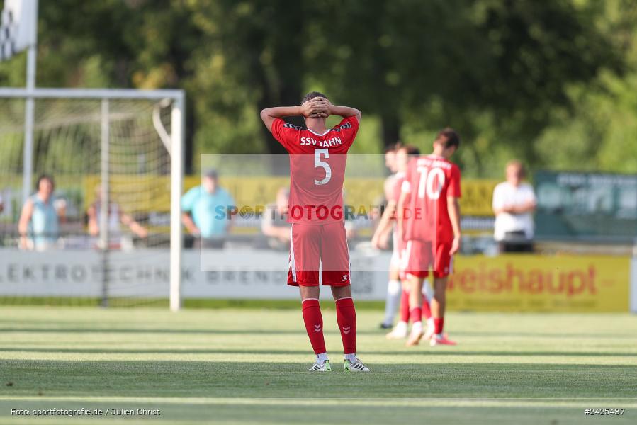 Fundamentum Sportpark, Karlburg, 09.08.2024, sport, action, BFV, Fussball, 5. Spieltag, Bayernliga Nord, SSV, TSV, SSV Jahn Regensburg II (U21), TSV Karlburg - Bild-ID: 2425487