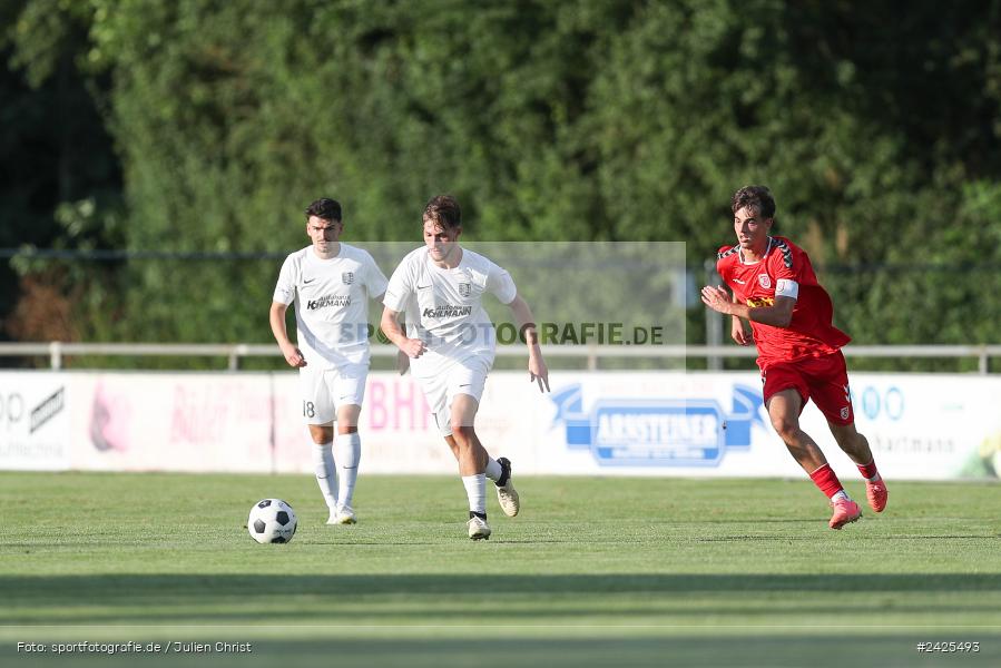 Fundamentum Sportpark, Karlburg, 09.08.2024, sport, action, BFV, Fussball, 5. Spieltag, Bayernliga Nord, SSV, TSV, SSV Jahn Regensburg II (U21), TSV Karlburg - Bild-ID: 2425493
