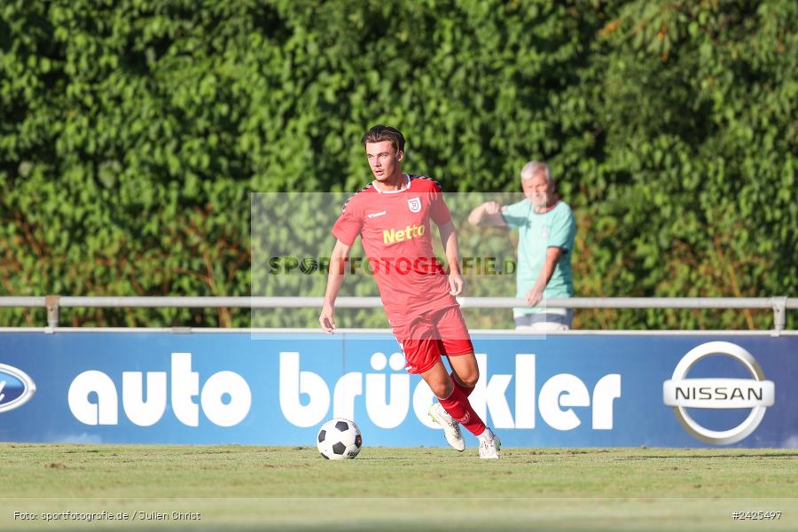 Fundamentum Sportpark, Karlburg, 09.08.2024, sport, action, BFV, Fussball, 5. Spieltag, Bayernliga Nord, SSV, TSV, SSV Jahn Regensburg II (U21), TSV Karlburg - Bild-ID: 2425497
