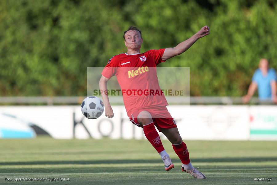 Fundamentum Sportpark, Karlburg, 09.08.2024, sport, action, BFV, Fussball, 5. Spieltag, Bayernliga Nord, SSV, TSV, SSV Jahn Regensburg II (U21), TSV Karlburg - Bild-ID: 2425527