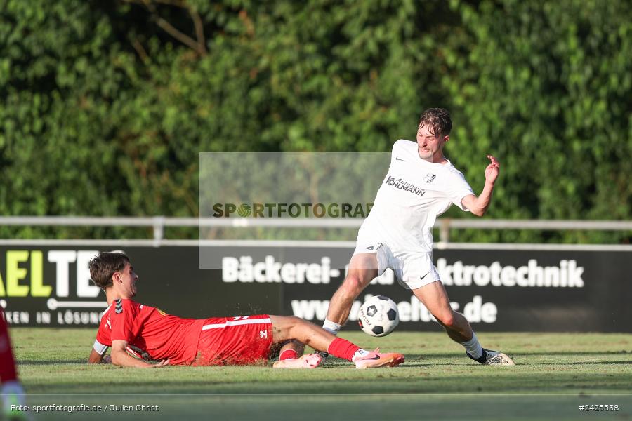 Fundamentum Sportpark, Karlburg, 09.08.2024, sport, action, BFV, Fussball, 5. Spieltag, Bayernliga Nord, SSV, TSV, SSV Jahn Regensburg II (U21), TSV Karlburg - Bild-ID: 2425538