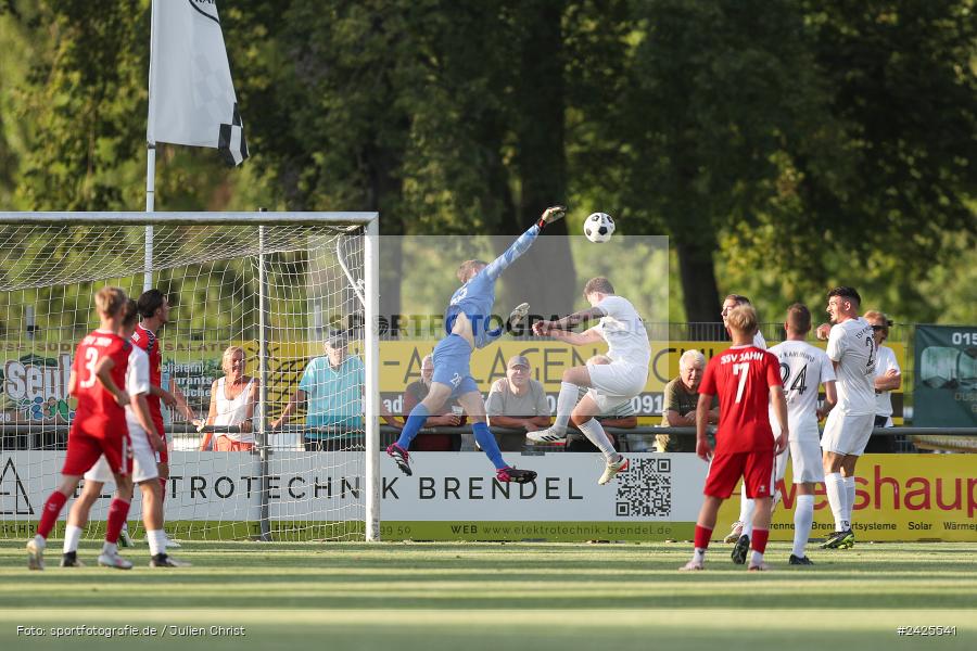 Fundamentum Sportpark, Karlburg, 09.08.2024, sport, action, BFV, Fussball, 5. Spieltag, Bayernliga Nord, SSV, TSV, SSV Jahn Regensburg II (U21), TSV Karlburg - Bild-ID: 2425541