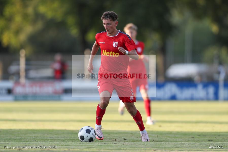Fundamentum Sportpark, Karlburg, 09.08.2024, sport, action, BFV, Fussball, 5. Spieltag, Bayernliga Nord, SSV, TSV, SSV Jahn Regensburg II (U21), TSV Karlburg - Bild-ID: 2425552