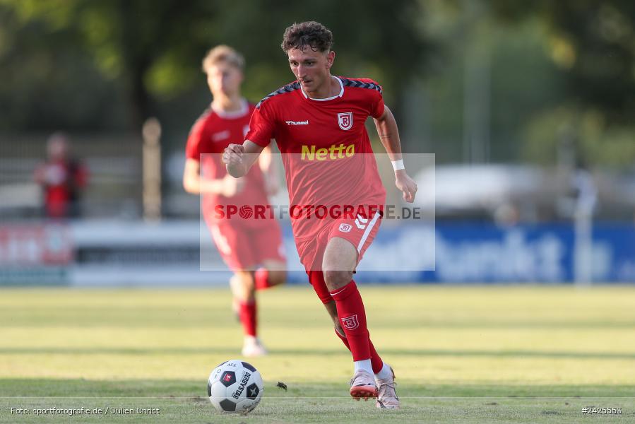 Fundamentum Sportpark, Karlburg, 09.08.2024, sport, action, BFV, Fussball, 5. Spieltag, Bayernliga Nord, SSV, TSV, SSV Jahn Regensburg II (U21), TSV Karlburg - Bild-ID: 2425553