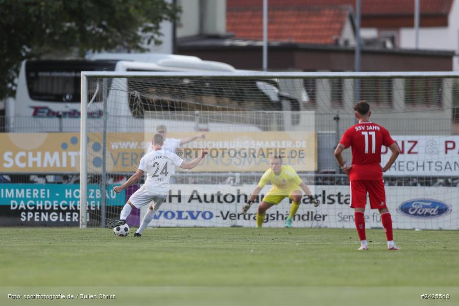 Fundamentum Sportpark, Karlburg, 09.08.2024, sport, action, BFV, Fussball, 5. Spieltag, Bayernliga Nord, SSV, TSV, SSV Jahn Regensburg II (U21), TSV Karlburg - Bild-ID: 2425560