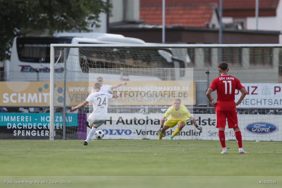 Fundamentum Sportpark, Karlburg, 09.08.2024, sport, action, BFV, Fussball, 5. Spieltag, Bayernliga Nord, SSV, TSV, SSV Jahn Regensburg II (U21), TSV Karlburg - Bild-ID: 2425561