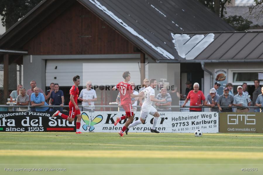 Fundamentum Sportpark, Karlburg, 09.08.2024, sport, action, BFV, Fussball, 5. Spieltag, Bayernliga Nord, SSV, TSV, SSV Jahn Regensburg II (U21), TSV Karlburg - Bild-ID: 2425573