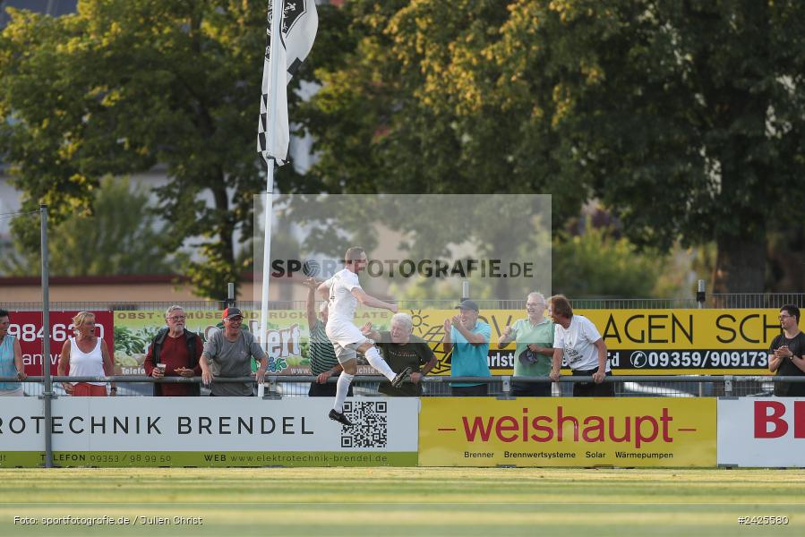 Fundamentum Sportpark, Karlburg, 09.08.2024, sport, action, BFV, Fussball, 5. Spieltag, Bayernliga Nord, SSV, TSV, SSV Jahn Regensburg II (U21), TSV Karlburg - Bild-ID: 2425580