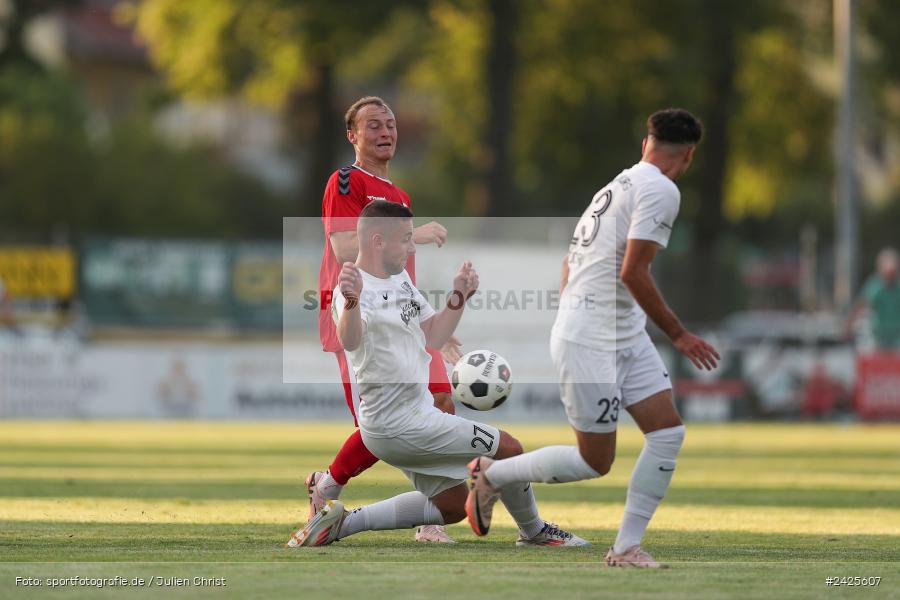 Fundamentum Sportpark, Karlburg, 09.08.2024, sport, action, BFV, Fussball, 5. Spieltag, Bayernliga Nord, SSV, TSV, SSV Jahn Regensburg II (U21), TSV Karlburg - Bild-ID: 2425607