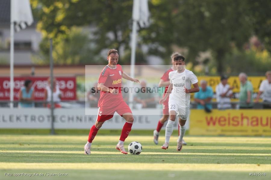 Fundamentum Sportpark, Karlburg, 09.08.2024, sport, action, BFV, Fussball, 5. Spieltag, Bayernliga Nord, SSV, TSV, SSV Jahn Regensburg II (U21), TSV Karlburg - Bild-ID: 2425618