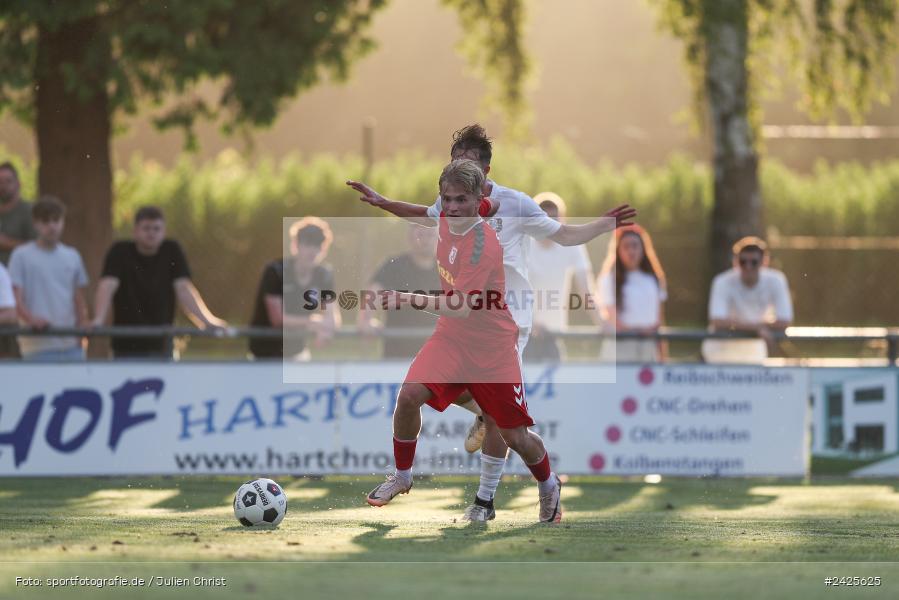 Fundamentum Sportpark, Karlburg, 09.08.2024, sport, action, BFV, Fussball, 5. Spieltag, Bayernliga Nord, SSV, TSV, SSV Jahn Regensburg II (U21), TSV Karlburg - Bild-ID: 2425625