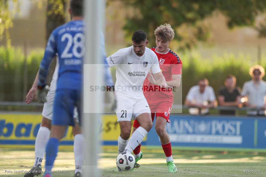 Fundamentum Sportpark, Karlburg, 09.08.2024, sport, action, BFV, Fussball, 5. Spieltag, Bayernliga Nord, SSV, TSV, SSV Jahn Regensburg II (U21), TSV Karlburg - Bild-ID: 2425628
