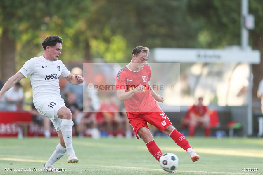 Fundamentum Sportpark, Karlburg, 09.08.2024, sport, action, BFV, Fussball, 5. Spieltag, Bayernliga Nord, SSV, TSV, SSV Jahn Regensburg II (U21), TSV Karlburg - Bild-ID: 2425629