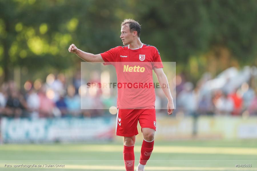 Fundamentum Sportpark, Karlburg, 09.08.2024, sport, action, BFV, Fussball, 5. Spieltag, Bayernliga Nord, SSV, TSV, SSV Jahn Regensburg II (U21), TSV Karlburg - Bild-ID: 2425633