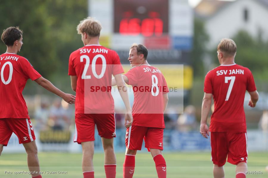 Fundamentum Sportpark, Karlburg, 09.08.2024, sport, action, BFV, Fussball, 5. Spieltag, Bayernliga Nord, SSV, TSV, SSV Jahn Regensburg II (U21), TSV Karlburg - Bild-ID: 2425636