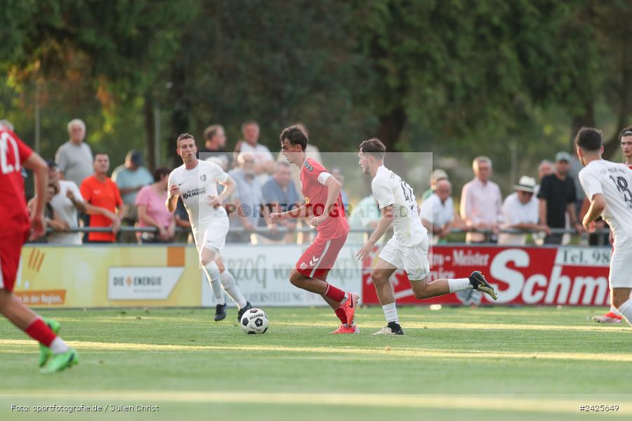 Fundamentum Sportpark, Karlburg, 09.08.2024, sport, action, BFV, Fussball, 5. Spieltag, Bayernliga Nord, SSV, TSV, SSV Jahn Regensburg II (U21), TSV Karlburg - Bild-ID: 2425649
