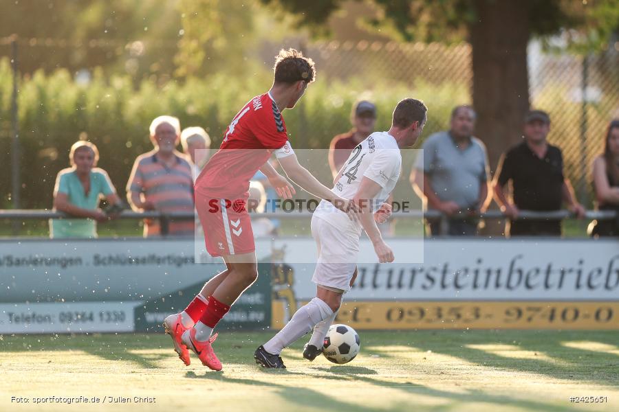 Fundamentum Sportpark, Karlburg, 09.08.2024, sport, action, BFV, Fussball, 5. Spieltag, Bayernliga Nord, SSV, TSV, SSV Jahn Regensburg II (U21), TSV Karlburg - Bild-ID: 2425651