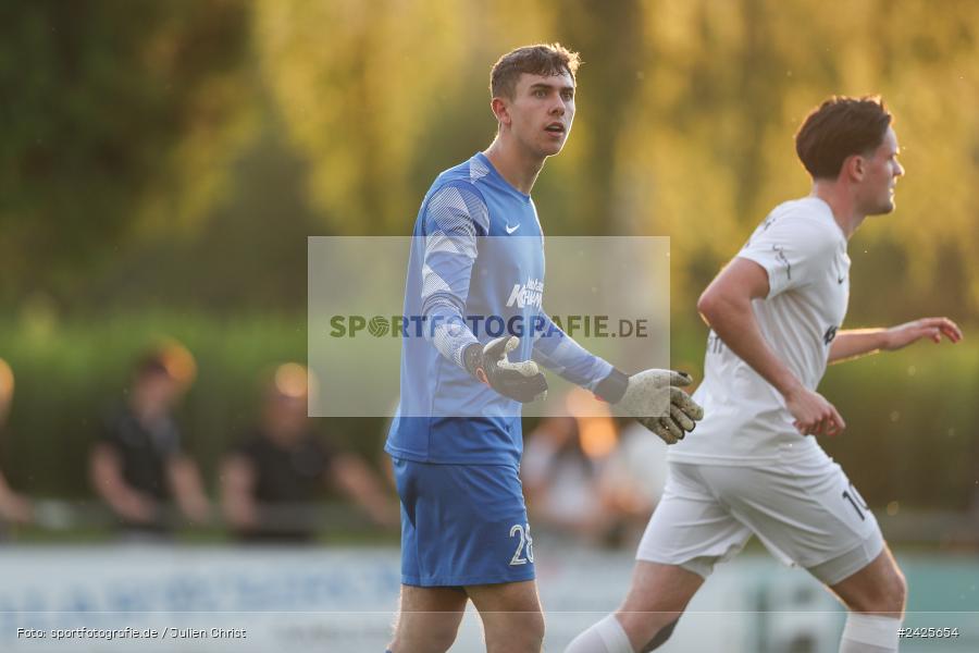 Fundamentum Sportpark, Karlburg, 09.08.2024, sport, action, BFV, Fussball, 5. Spieltag, Bayernliga Nord, SSV, TSV, SSV Jahn Regensburg II (U21), TSV Karlburg - Bild-ID: 2425654