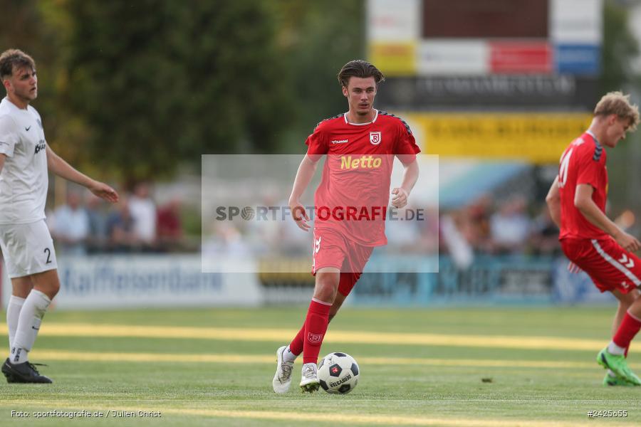 Fundamentum Sportpark, Karlburg, 09.08.2024, sport, action, BFV, Fussball, 5. Spieltag, Bayernliga Nord, SSV, TSV, SSV Jahn Regensburg II (U21), TSV Karlburg - Bild-ID: 2425655