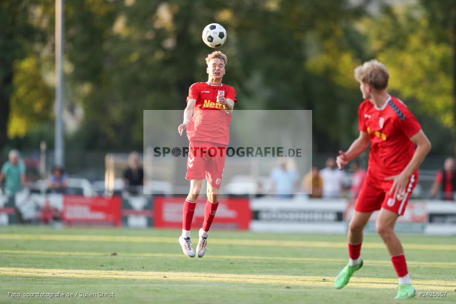 Fundamentum Sportpark, Karlburg, 09.08.2024, sport, action, BFV, Fussball, 5. Spieltag, Bayernliga Nord, SSV, TSV, SSV Jahn Regensburg II (U21), TSV Karlburg - Bild-ID: 2425657