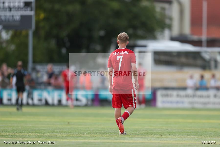 Fundamentum Sportpark, Karlburg, 09.08.2024, sport, action, BFV, Fussball, 5. Spieltag, Bayernliga Nord, SSV, TSV, SSV Jahn Regensburg II (U21), TSV Karlburg - Bild-ID: 2425670