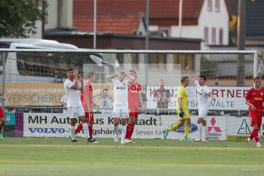 Fundamentum Sportpark, Karlburg, 09.08.2024, sport, action, BFV, Fussball, 5. Spieltag, Bayernliga Nord, SSV, TSV, SSV Jahn Regensburg II (U21), TSV Karlburg - Bild-ID: 2425679
