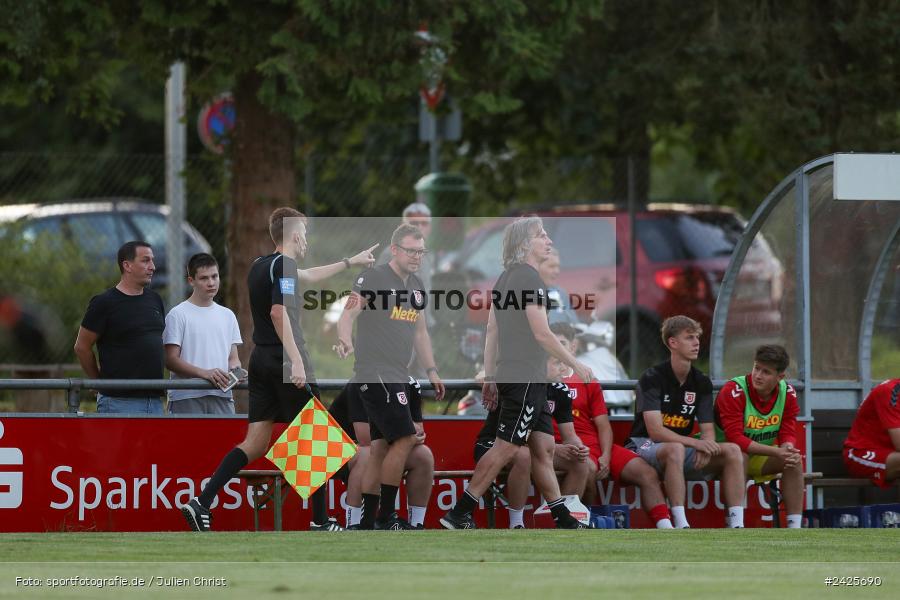 Fundamentum Sportpark, Karlburg, 09.08.2024, sport, action, BFV, Fussball, 5. Spieltag, Bayernliga Nord, SSV, TSV, SSV Jahn Regensburg II (U21), TSV Karlburg - Bild-ID: 2425690