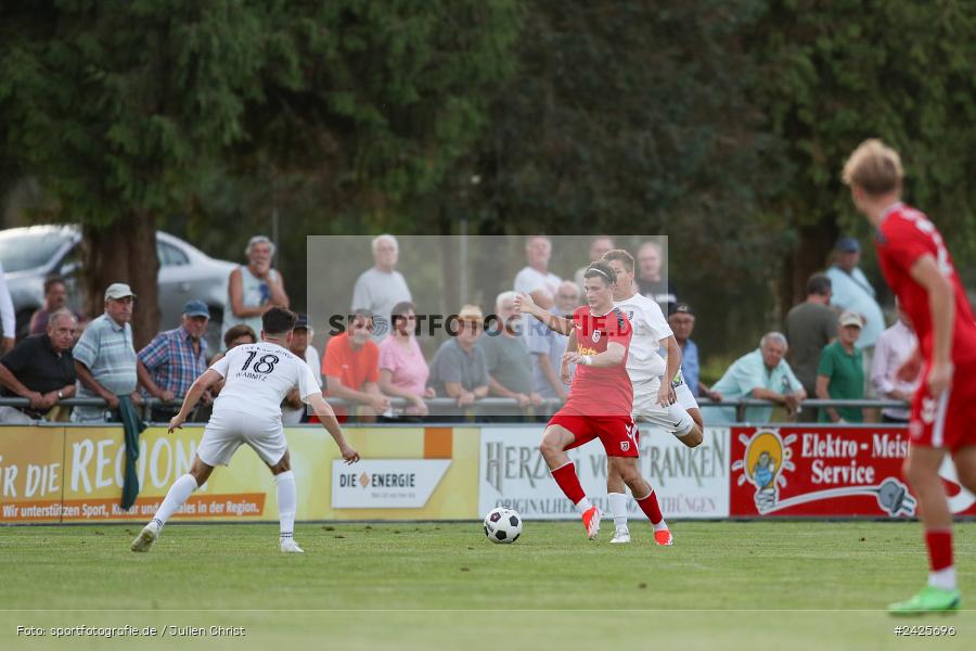 Fundamentum Sportpark, Karlburg, 09.08.2024, sport, action, BFV, Fussball, 5. Spieltag, Bayernliga Nord, SSV, TSV, SSV Jahn Regensburg II (U21), TSV Karlburg - Bild-ID: 2425696