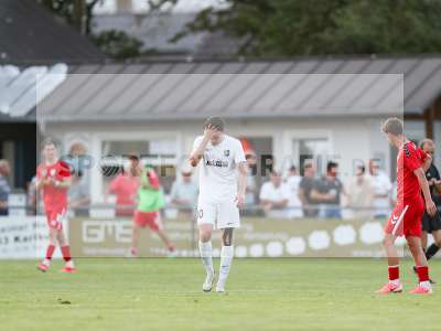 Fotos von TSV Karlburg - SSV Jahn Regensburg II (U21) auf sportfotografie.de