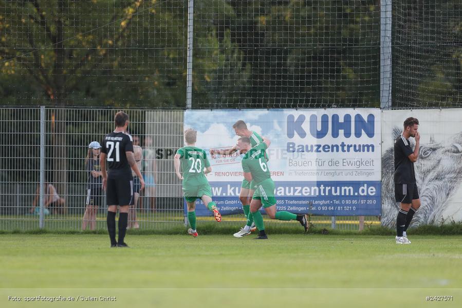 sport, action, Sportgelände, Kreisliga Würzburg Gr. 2, Karlstadt, Fussball, FV Karlstadt, FV 05 Helmstadt, BFV, 4. Spieltag, 15.08.2024 - Bild-ID: 2427571