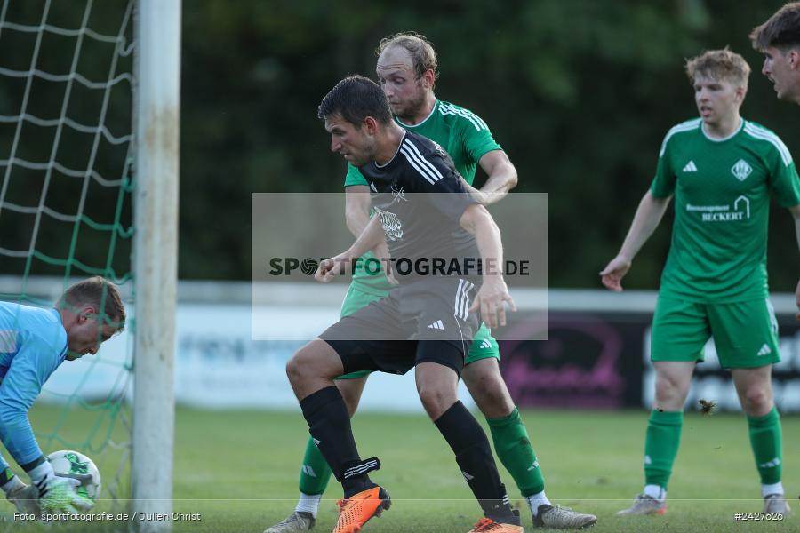 sport, action, Sportgelände, Kreisliga Würzburg Gr. 2, Karlstadt, Fussball, FV Karlstadt, FV 05 Helmstadt, BFV, 4. Spieltag, 15.08.2024 - Bild-ID: 2427626