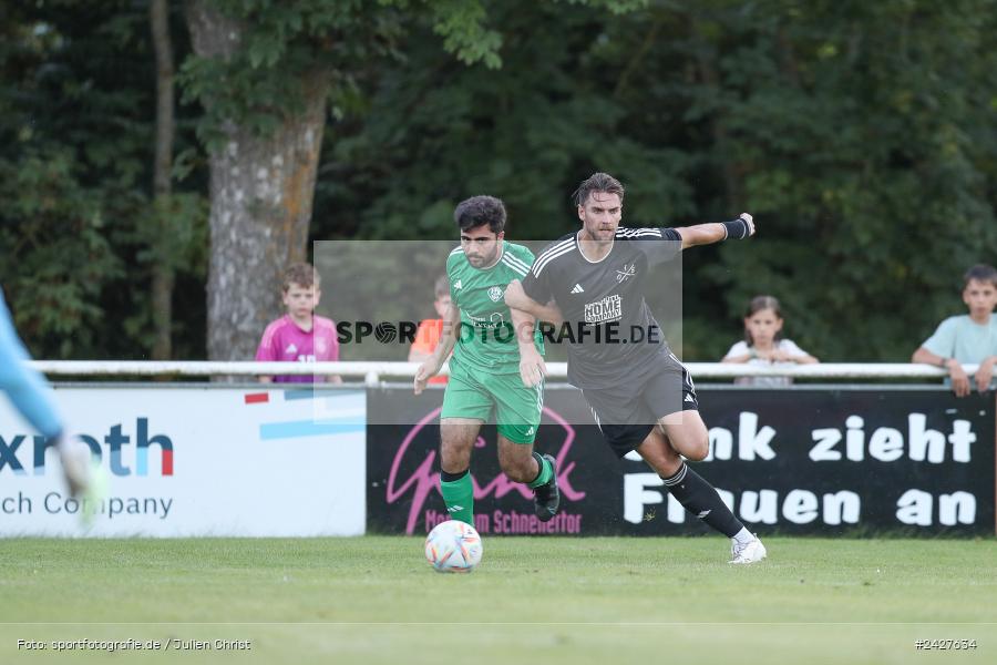 sport, action, Sportgelände, Kreisliga Würzburg Gr. 2, Karlstadt, Fussball, FV Karlstadt, FV 05 Helmstadt, BFV, 4. Spieltag, 15.08.2024 - Bild-ID: 2427634