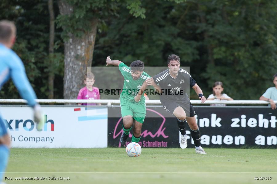 sport, action, Sportgelände, Kreisliga Würzburg Gr. 2, Karlstadt, Fussball, FV Karlstadt, FV 05 Helmstadt, BFV, 4. Spieltag, 15.08.2024 - Bild-ID: 2427635