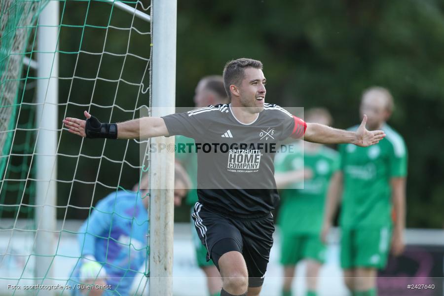 sport, action, Sportgelände, Kreisliga Würzburg Gr. 2, Karlstadt, Fussball, FV Karlstadt, FV 05 Helmstadt, BFV, 4. Spieltag, 15.08.2024 - Bild-ID: 2427640