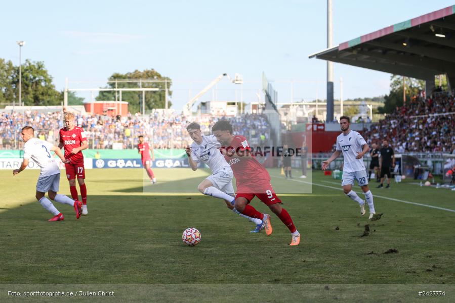 AKON Arena, Würzburg, 16.08.2024, sport, action, DFB, Fussball, 1. Hauptrunde, DFB-Pokal, TSG, FWK, TSG Hoffenheim, FC Würzburger Kickers - Bild-ID: 2427774