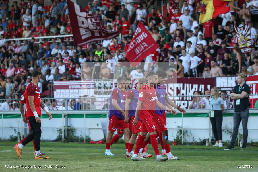 AKON Arena, Würzburg, 16.08.2024, sport, action, DFB, Fussball, 1. Hauptrunde, DFB-Pokal, TSG, FWK, TSG Hoffenheim, FC Würzburger Kickers - Bild-ID: 2427786