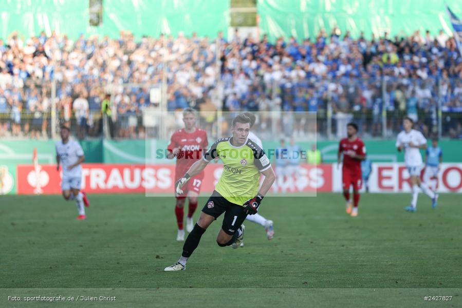 AKON Arena, Würzburg, 16.08.2024, sport, action, DFB, Fussball, 1. Hauptrunde, DFB-Pokal, TSG, FWK, TSG Hoffenheim, FC Würzburger Kickers - Bild-ID: 2427827
