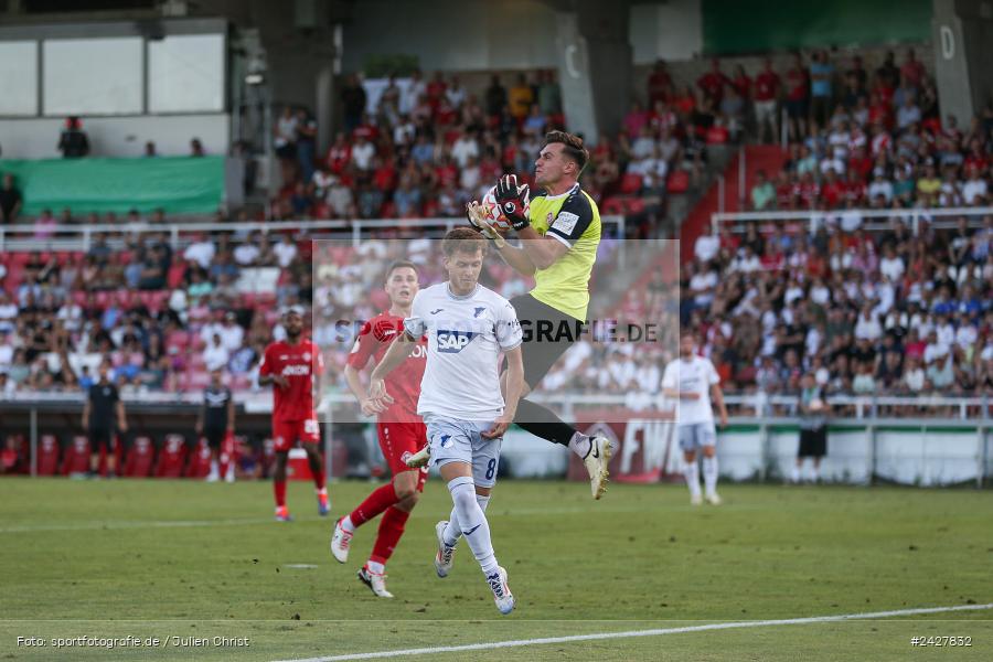 AKON Arena, Würzburg, 16.08.2024, sport, action, DFB, Fussball, 1. Hauptrunde, DFB-Pokal, TSG, FWK, TSG Hoffenheim, FC Würzburger Kickers - Bild-ID: 2427832