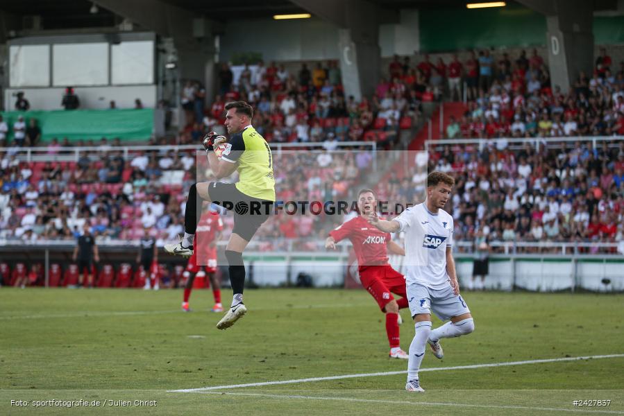AKON Arena, Würzburg, 16.08.2024, sport, action, DFB, Fussball, 1. Hauptrunde, DFB-Pokal, TSG, FWK, TSG Hoffenheim, FC Würzburger Kickers - Bild-ID: 2427837