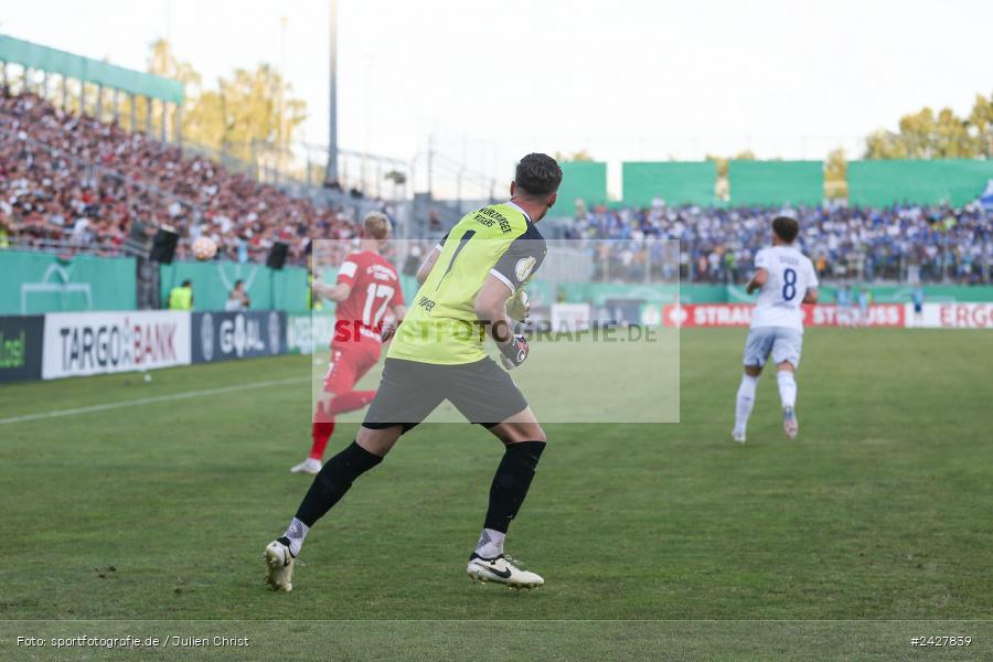 AKON Arena, Würzburg, 16.08.2024, sport, action, DFB, Fussball, 1. Hauptrunde, DFB-Pokal, TSG, FWK, TSG Hoffenheim, FC Würzburger Kickers - Bild-ID: 2427839