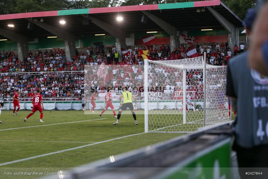 AKON Arena, Würzburg, 16.08.2024, sport, action, DFB, Fussball, 1. Hauptrunde, DFB-Pokal, TSG, FWK, TSG Hoffenheim, FC Würzburger Kickers - Bild-ID: 2427844