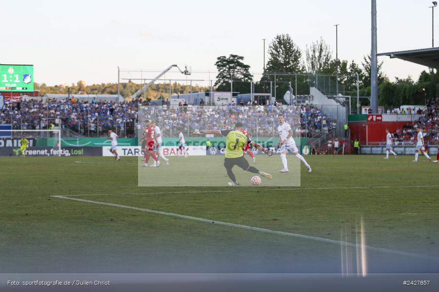 AKON Arena, Würzburg, 16.08.2024, sport, action, DFB, Fussball, 1. Hauptrunde, DFB-Pokal, TSG, FWK, TSG Hoffenheim, FC Würzburger Kickers - Bild-ID: 2427857