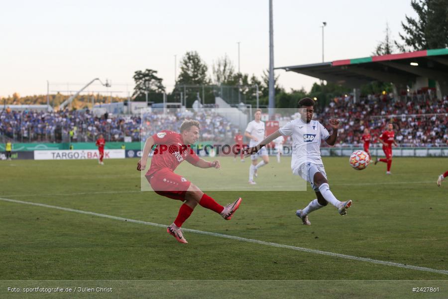 AKON Arena, Würzburg, 16.08.2024, sport, action, DFB, Fussball, 1. Hauptrunde, DFB-Pokal, TSG, FWK, TSG Hoffenheim, FC Würzburger Kickers - Bild-ID: 2427861