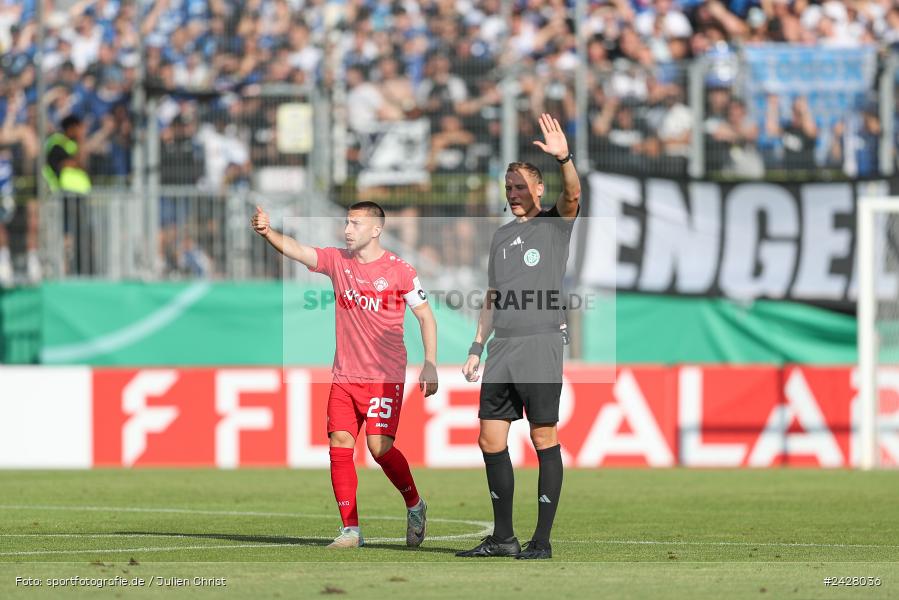 AKON Arena, Würzburg, 16.08.2024, sport, action, DFB, Fussball, 1. Hauptrunde, DFB-Pokal, TSG, FWK, TSG Hoffenheim, FC Würzburger Kickers - Bild-ID: 2428036