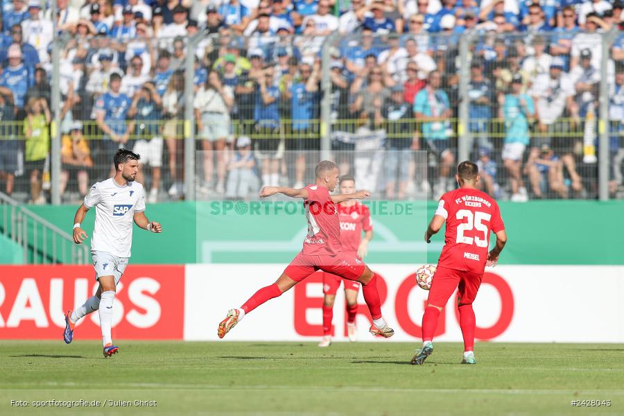 AKON Arena, Würzburg, 16.08.2024, sport, action, DFB, Fussball, 1. Hauptrunde, DFB-Pokal, TSG, FWK, TSG Hoffenheim, FC Würzburger Kickers - Bild-ID: 2428043