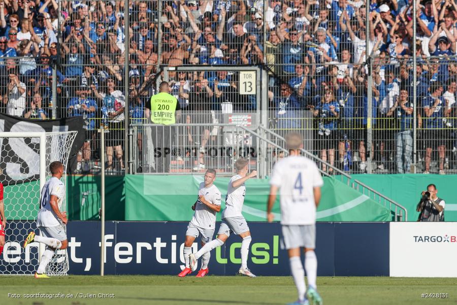 AKON Arena, Würzburg, 16.08.2024, sport, action, DFB, Fussball, 1. Hauptrunde, DFB-Pokal, TSG, FWK, TSG Hoffenheim, FC Würzburger Kickers - Bild-ID: 2428131