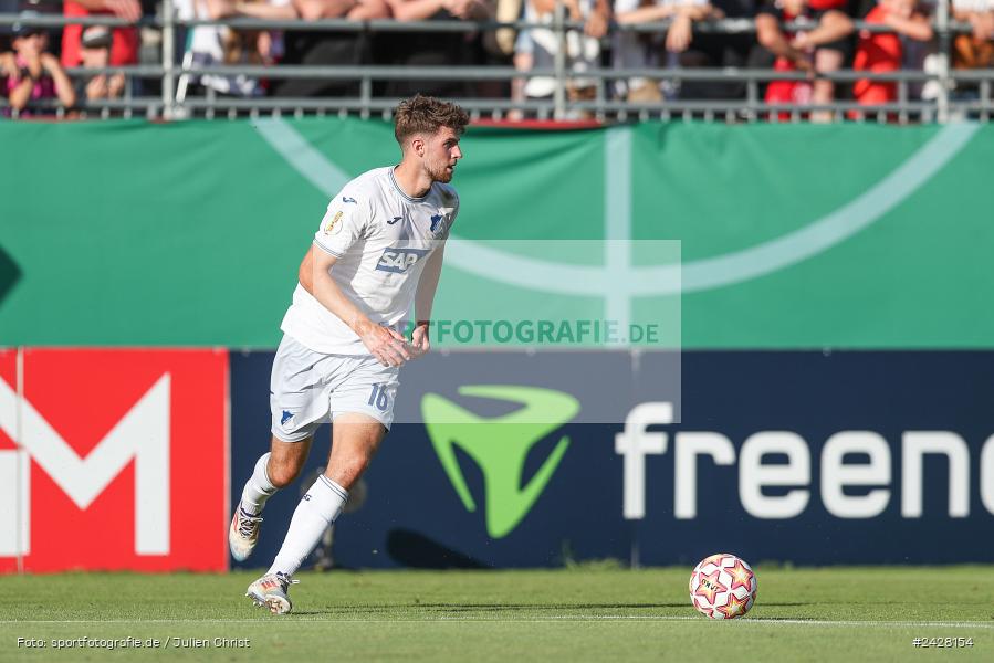 AKON Arena, Würzburg, 16.08.2024, sport, action, DFB, Fussball, 1. Hauptrunde, DFB-Pokal, TSG, FWK, TSG Hoffenheim, FC Würzburger Kickers - Bild-ID: 2428154
