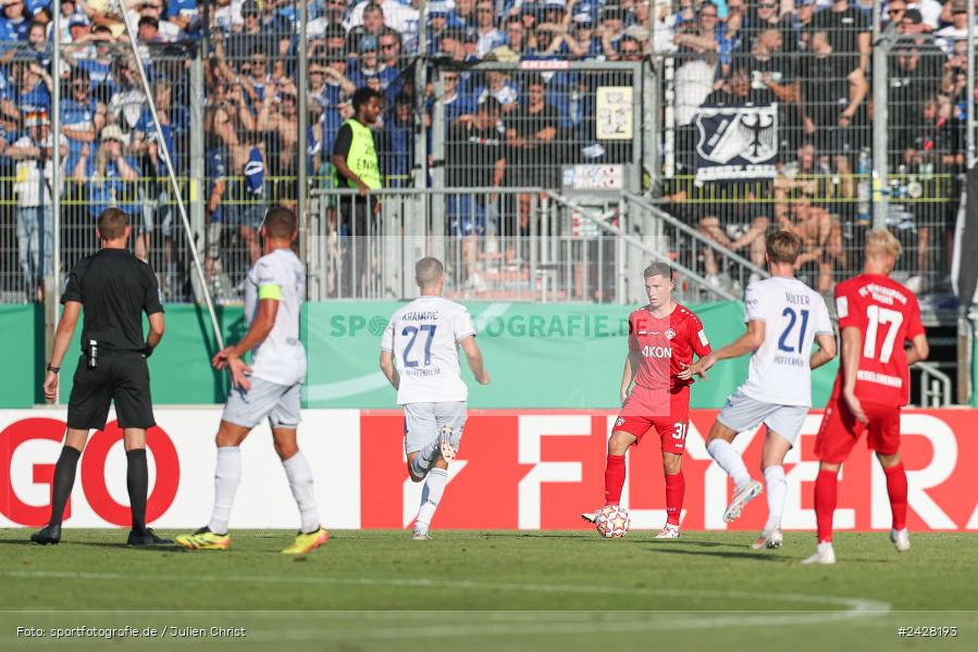 AKON Arena, Würzburg, 16.08.2024, sport, action, DFB, Fussball, 1. Hauptrunde, DFB-Pokal, TSG, FWK, TSG Hoffenheim, FC Würzburger Kickers - Bild-ID: 2428193