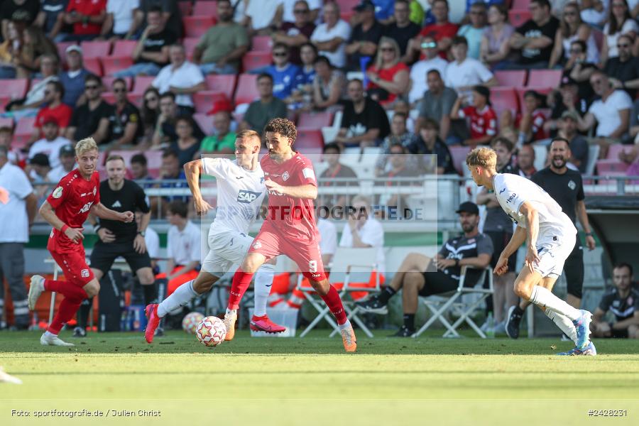 AKON Arena, Würzburg, 16.08.2024, sport, action, DFB, Fussball, 1. Hauptrunde, DFB-Pokal, TSG, FWK, TSG Hoffenheim, FC Würzburger Kickers - Bild-ID: 2428231