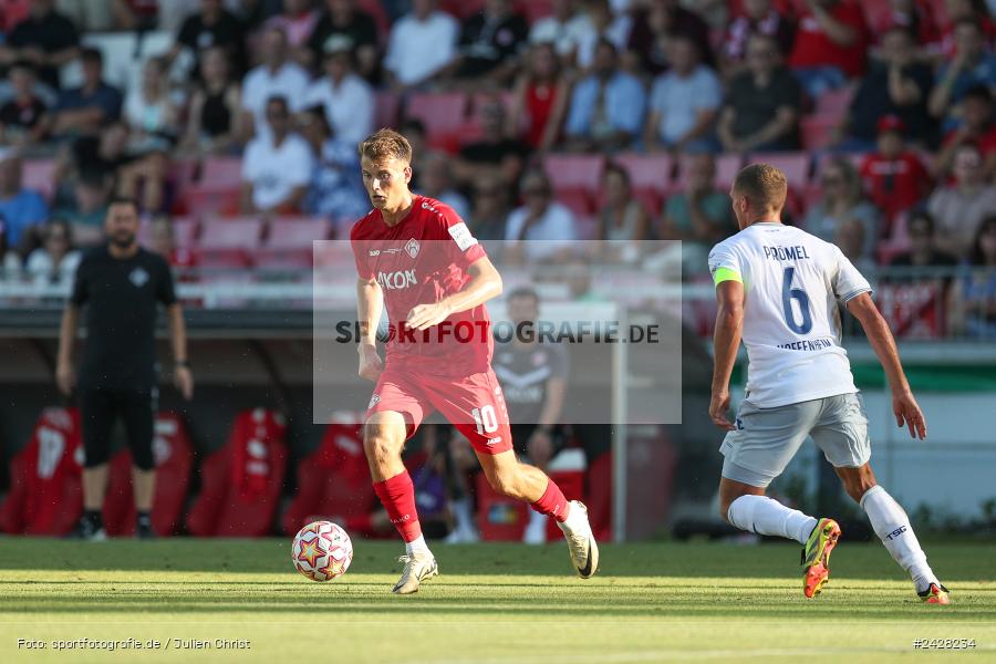 AKON Arena, Würzburg, 16.08.2024, sport, action, DFB, Fussball, 1. Hauptrunde, DFB-Pokal, TSG, FWK, TSG Hoffenheim, FC Würzburger Kickers - Bild-ID: 2428234